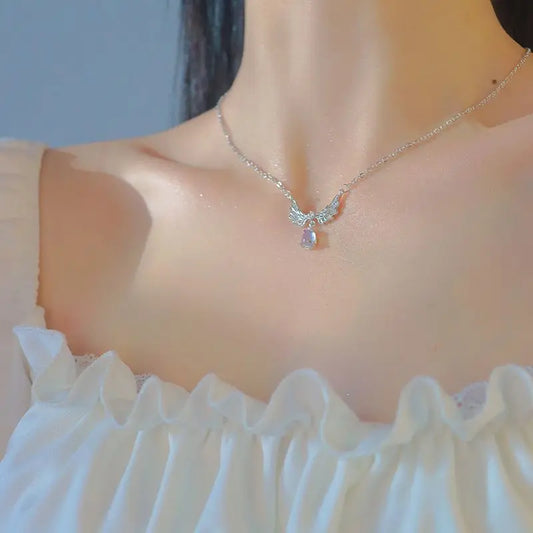 Light Luxury Angel Wings Pendant Necklace