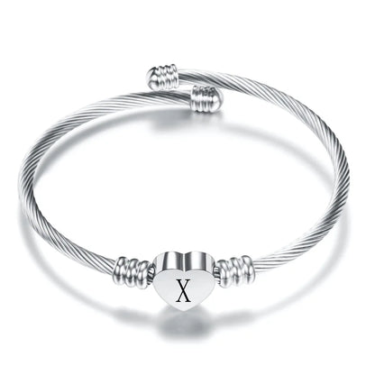 Bracelet manchette en acier inoxydable avec lettre initiale