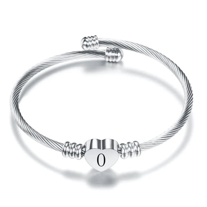 Bracelet manchette en acier inoxydable avec lettre initiale