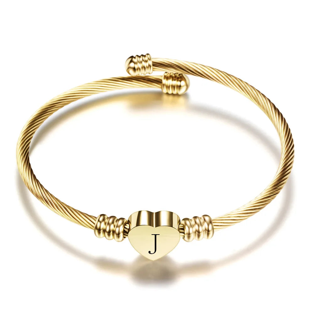 Bracelet manchette en acier inoxydable avec lettre initiale